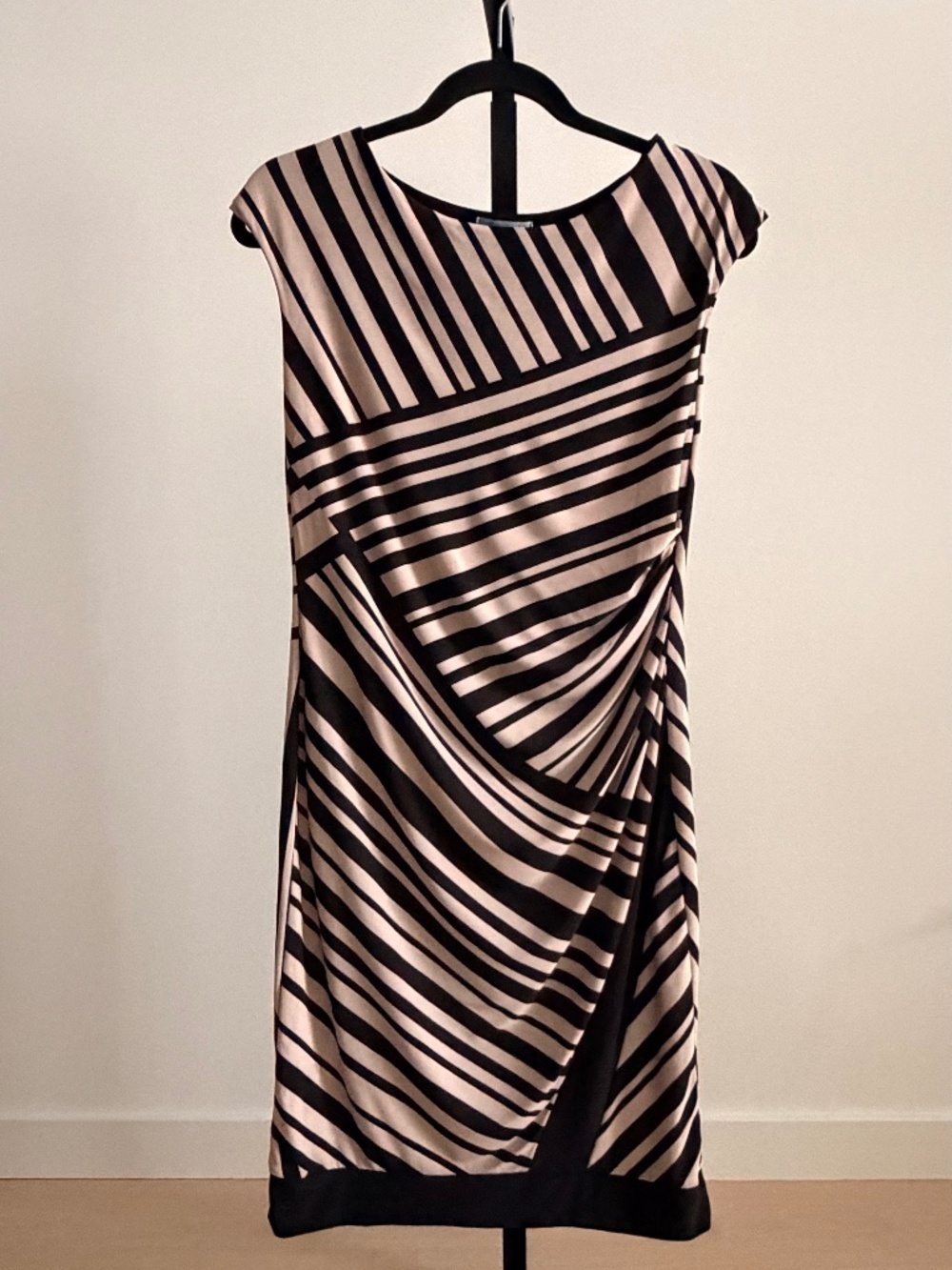 Cap sleeves formal dress